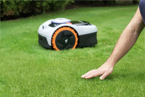 Robot Cortacésped sin cables perimetrales Segway Navimow Serie i 105E – (500 m² + Garaje GRATIS) - Image 5
